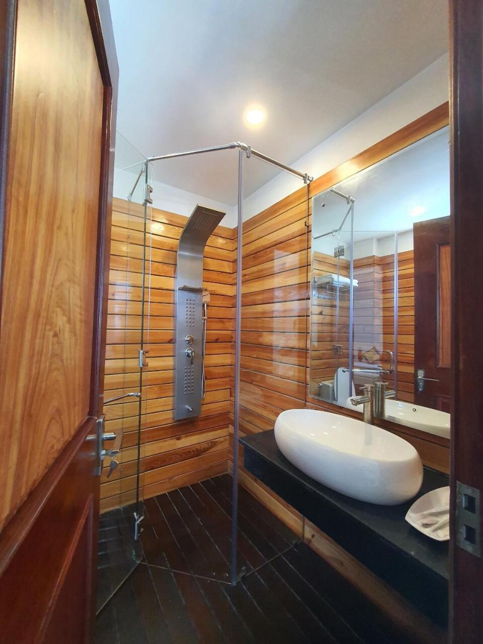 Song Anh Hotel Buon Ma Thuot Exterior photo