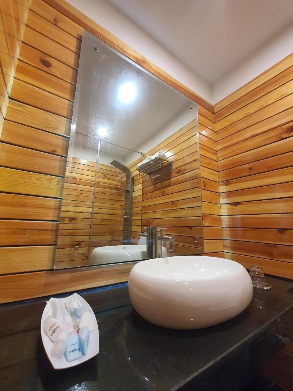 Song Anh Hotel Buon Ma Thuot Exterior photo